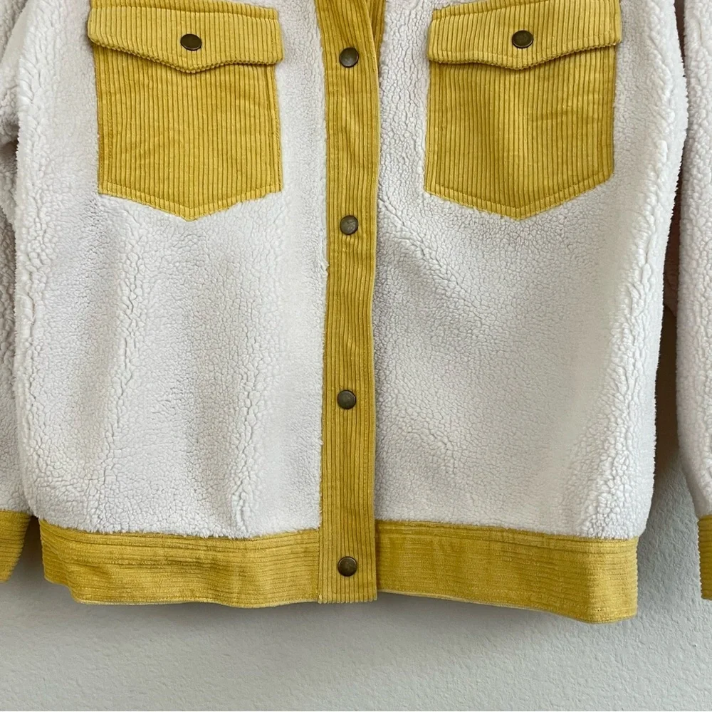 JODIFL‎ Corduroy Trim Button Up Sherpa Jacket Size S Cabincore